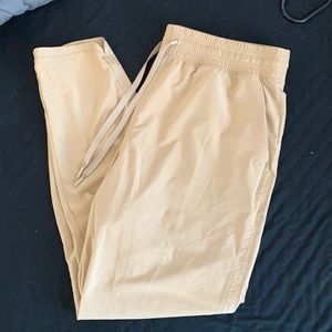 GapFit Recycled Runaround Joggers